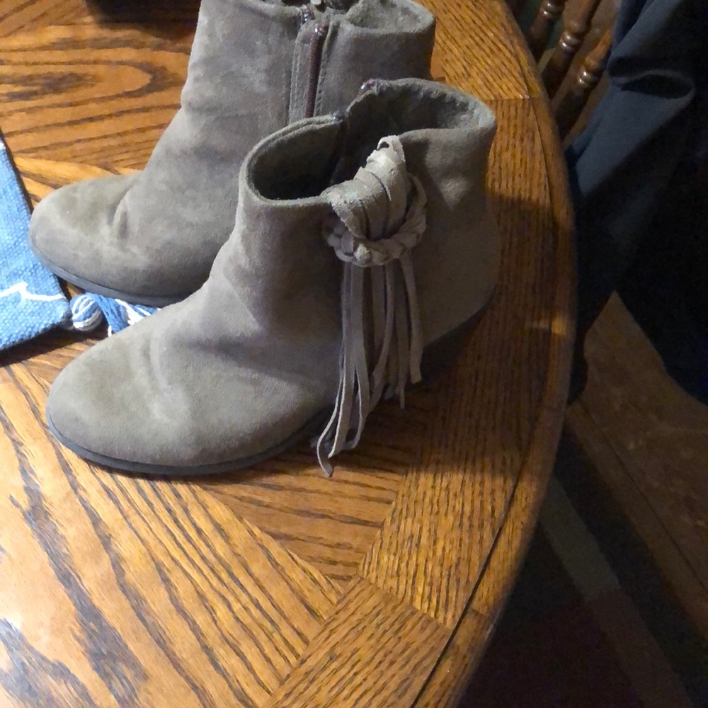 Maurices suede boots tan